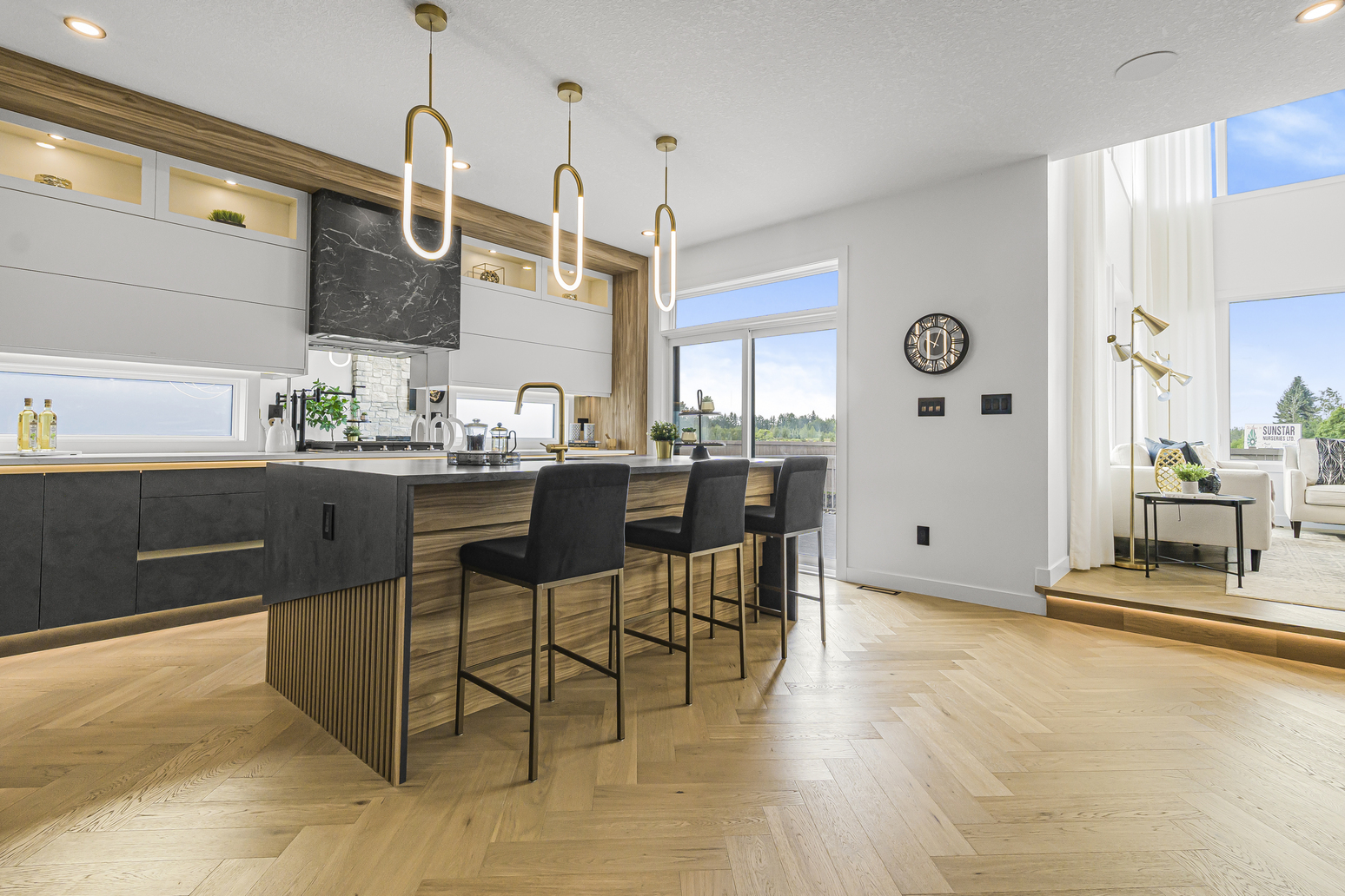 Showhome of Alora Custom Homes, showcasing single-family and executive homes in Edmonton, Alberta. Highlights the custom home building process with expert guidance, high-quality materials, and attention to detail for a stress-free experience.
